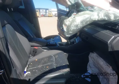 2021 Audi Q3 Premium 45 Tfsi S Line Quattro Tiptronic z USA, uszkodzony, nr VIN WA1DECF38M1071415